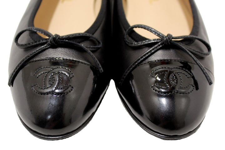 Top Quality Chanel Black Lambskin & Patent Calfskin Ballet Flats Size 37