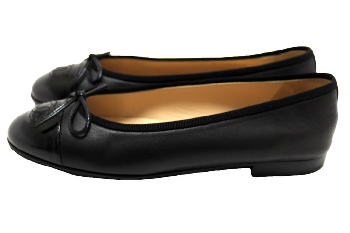 Top Quality Chanel Black Lambskin & Patent Calfskin Ballet Flats Size 37
