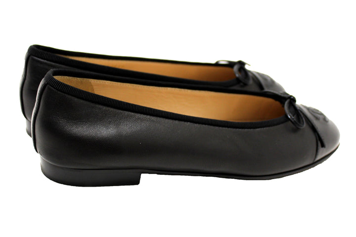 Top Quality Chanel Black Lambskin & Patent Calfskin Ballet Flats Size 37