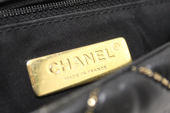 Limited Edition Top Quality Chanel 19 Medium Black Quilted Lambskin Leather Shoulder Crossbody Bag