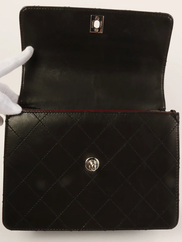 Chanel Around 1998 Made Turn-Lock Shoulder Bag Black