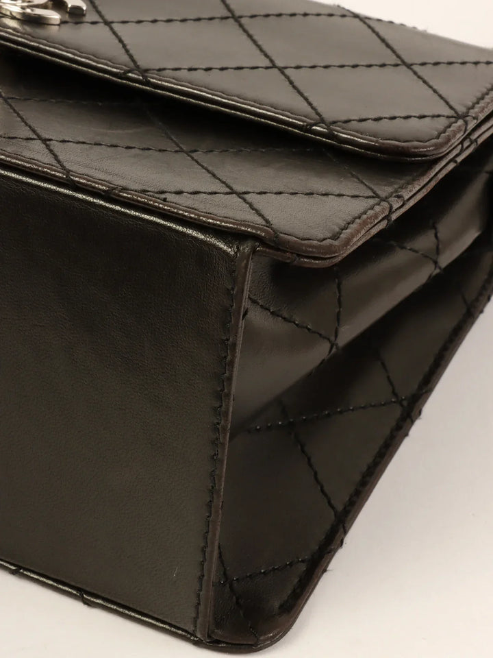 Chanel Around 1998 Made Turn-Lock Shoulder Bag Black