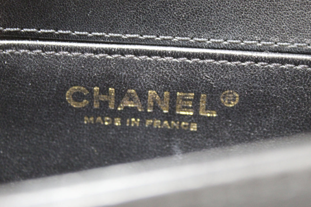 Top Quality Chanel Black Calfskin Leather Boy Top Quality Chanel Flap Bag with Handle
