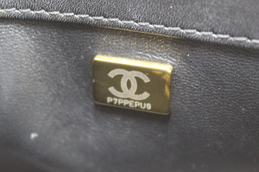 Top Quality Chanel Black Calfskin Leather Boy Top Quality Chanel Flap Bag with Handle