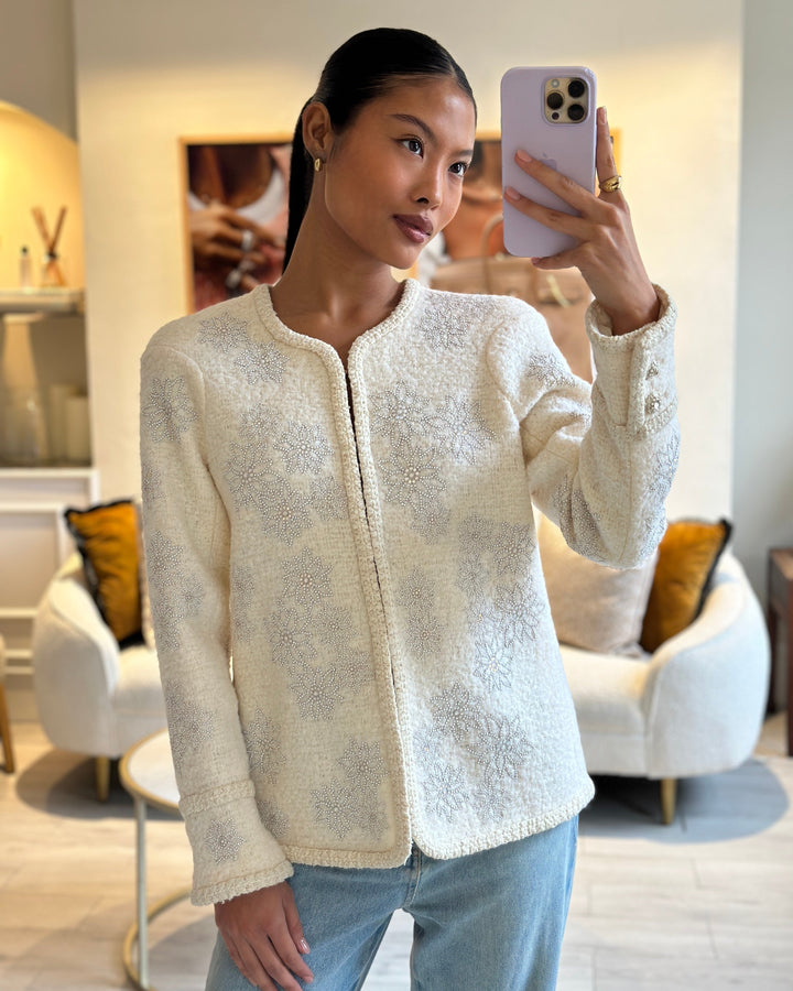 Top Quality Chanel 15A Paris-Salzburg Cream Tweed Jacket with Sequin Embellished Edelweiss and Pearl Buttons Size FR 36 (UK 8)