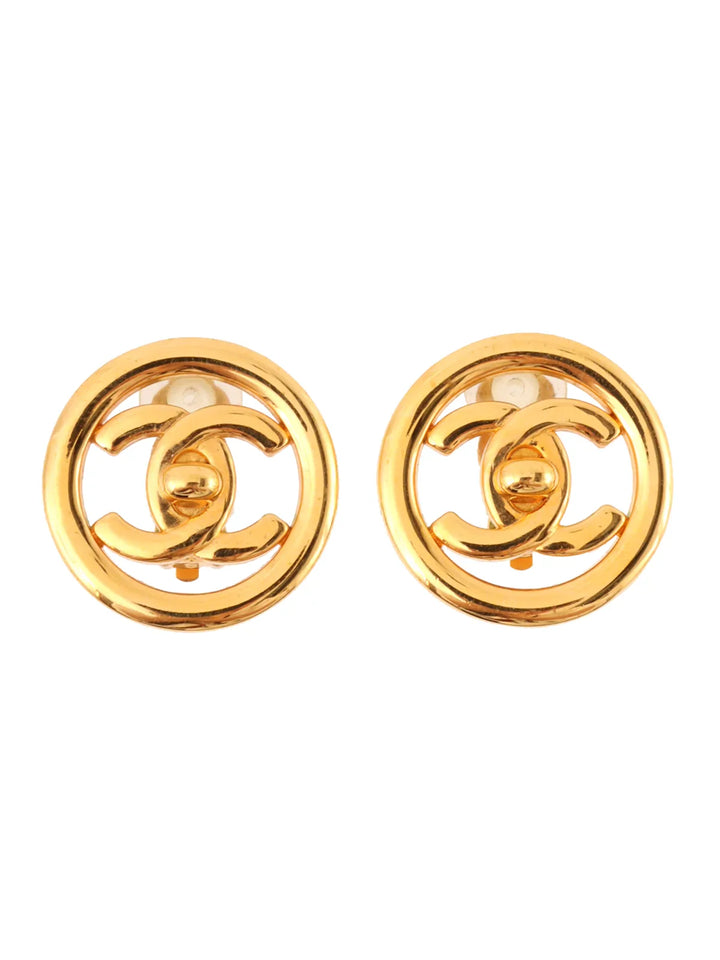 Chanel 1997 Made Round Cc Mark Cutout Earrings Gold