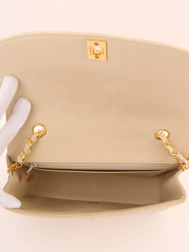 Chanel Around 1992 Made Diana New Chain Bag 25Cm Ivory