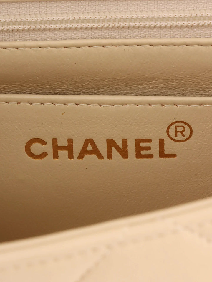 Chanel Around 1992 Made Diana New Chain Bag 25Cm Ivory