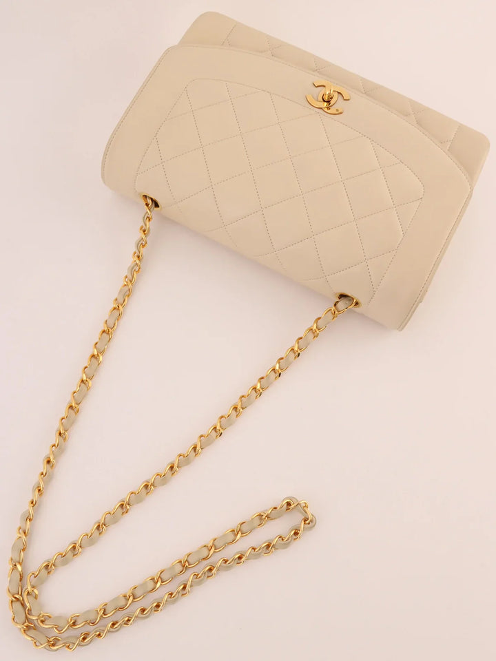 Chanel Around 1992 Made Diana New Chain Bag 25Cm Ivory