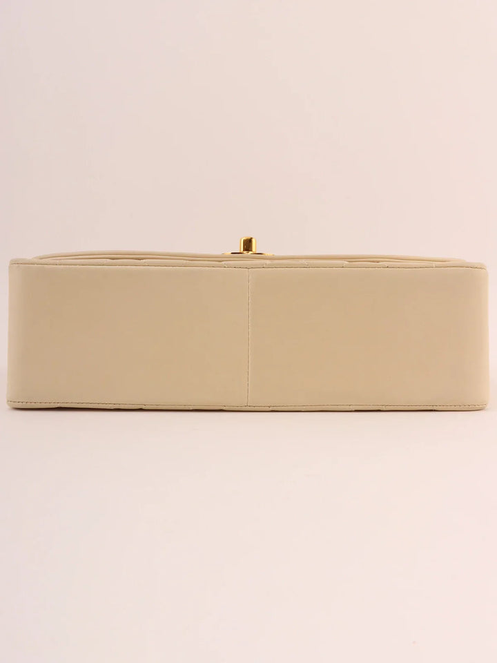 Chanel Around 1992 Made Diana New Chain Bag 25Cm Ivory