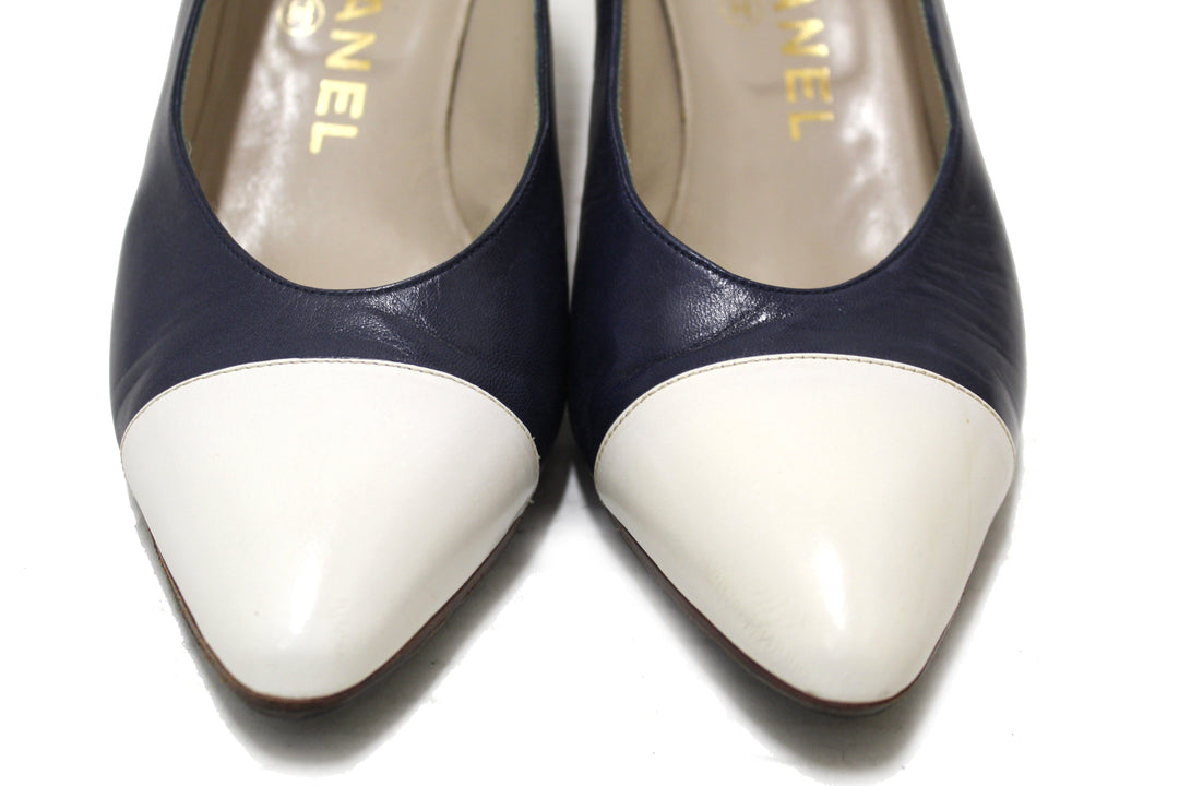 Top Quality Chanel Navy and White Leather Pointed Heel size 35.5