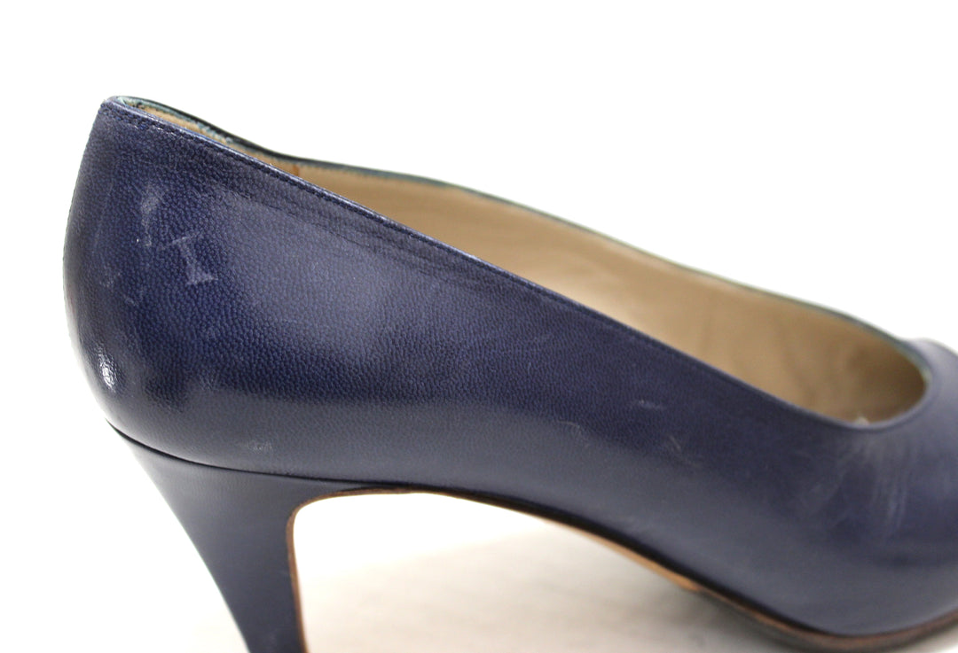 Top Quality Chanel Navy and White Leather Pointed Heel size 35.5