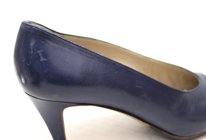 Top Quality Chanel Navy and White Leather Pointed Heel size 35.5
