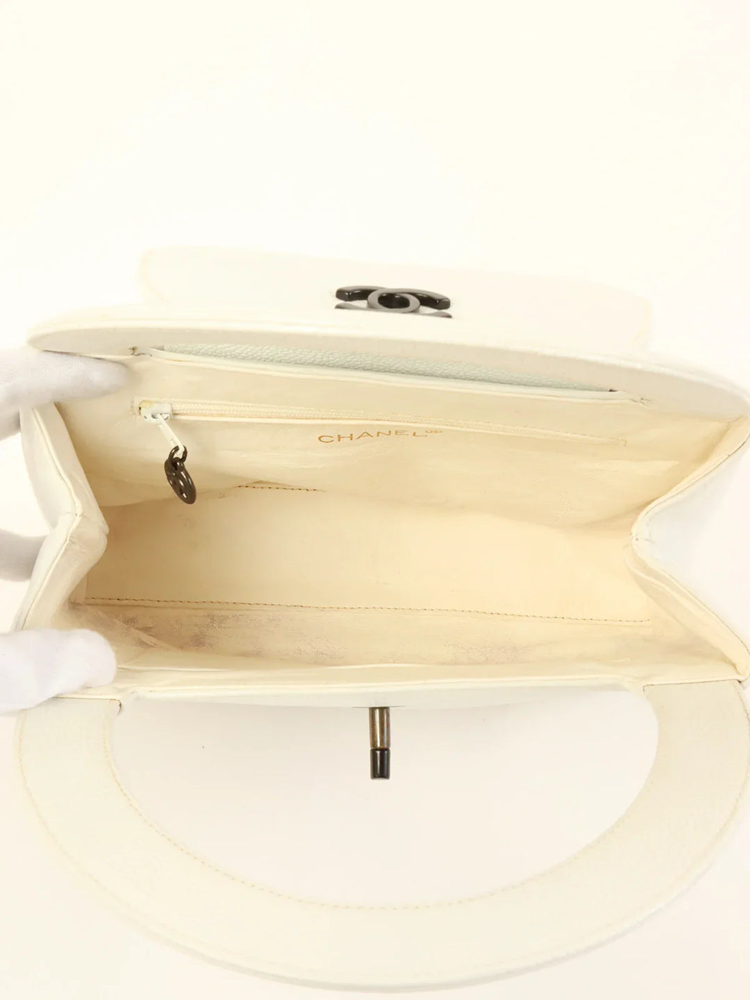 Chanel Around 1998 Made Caviar Skin Turn-Lock Top Handle Bag White