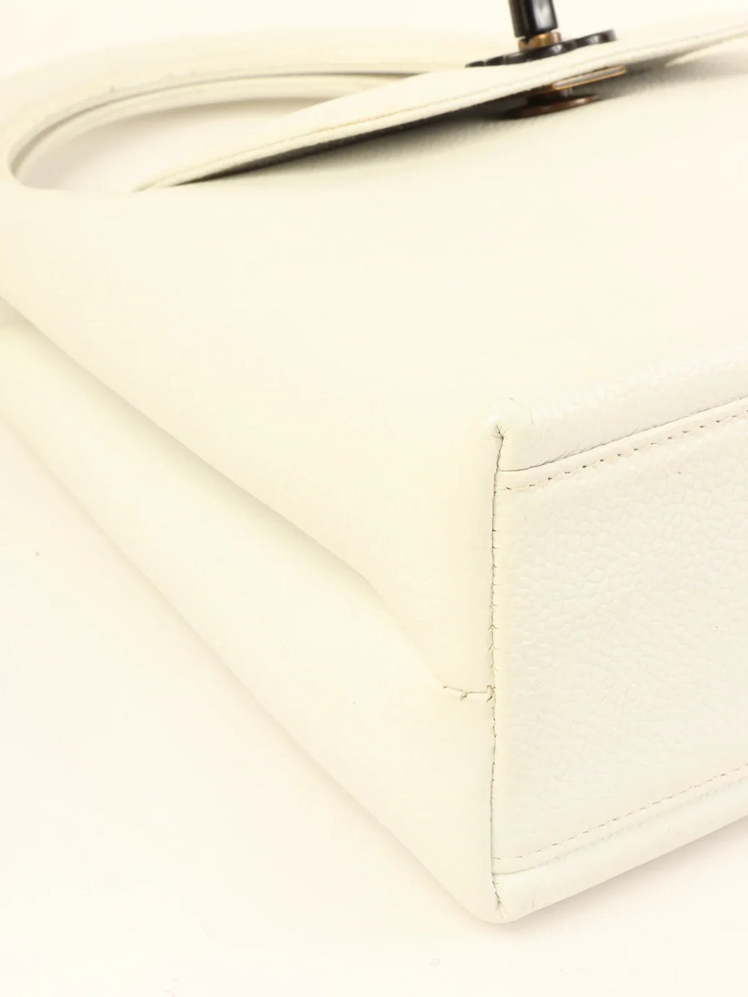 Chanel Around 1998 Made Caviar Skin Turn-Lock Top Handle Bag White