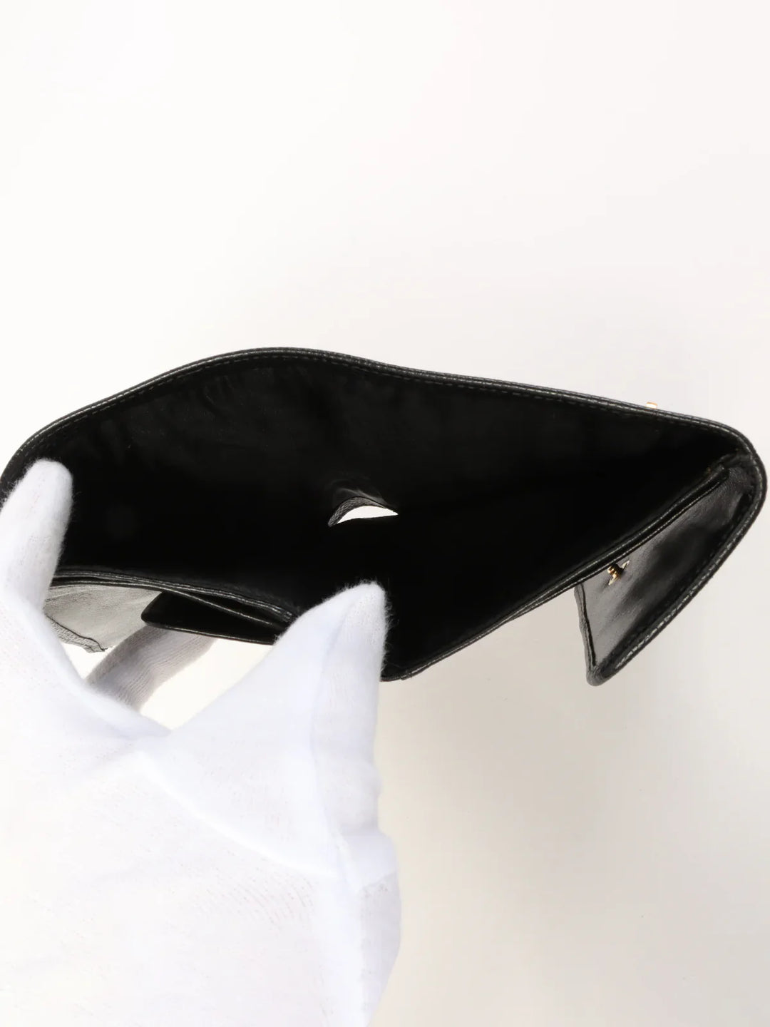 Chanel Around 2001 Made Caviar Skin Cc Mark Stitch Wallet Black