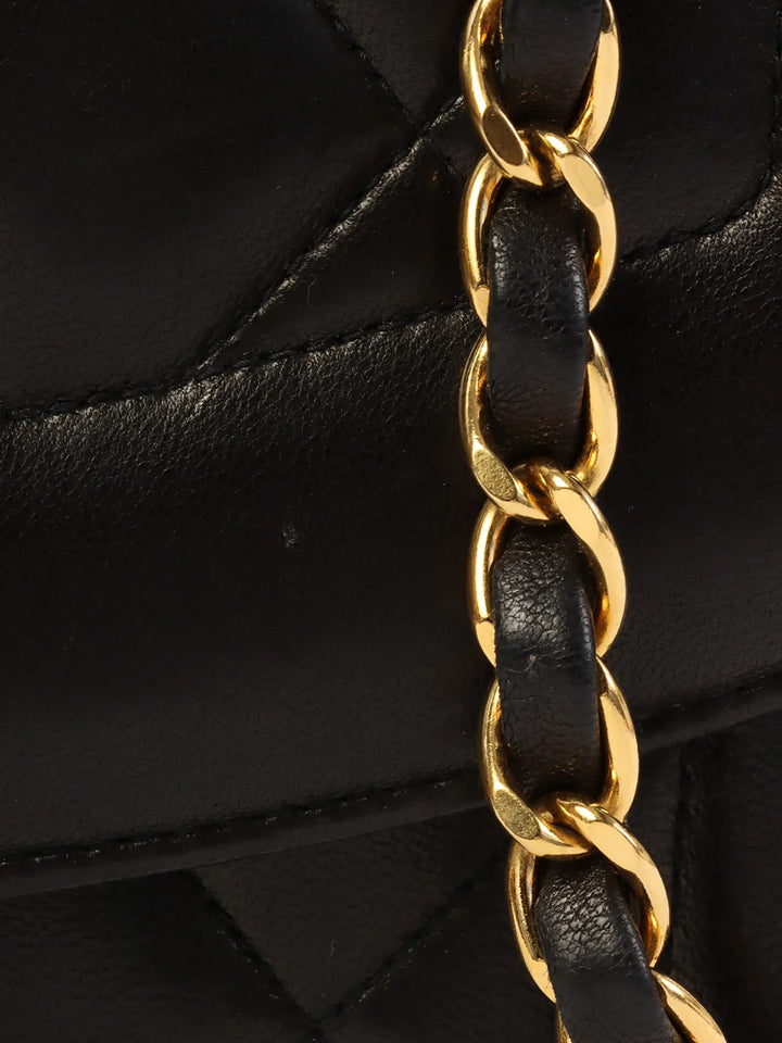 Chanel Around 1992 Made Diana New Chain Bag 22Cm Black