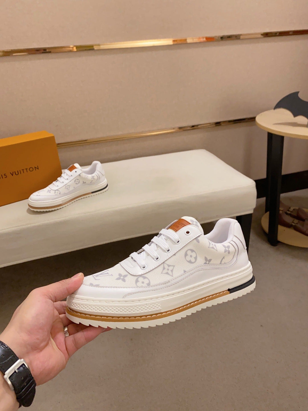 MSE079 LB Men's Sneakers / Size7-10