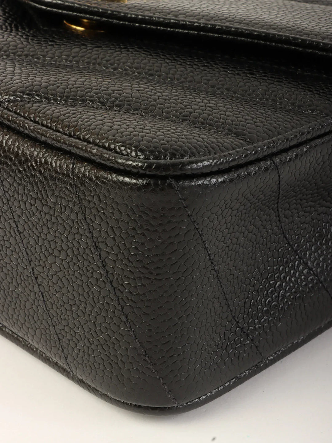 Chanel Around 1995 Made Caviar Skin V Stitch Turn-Lock Chain Bag Black