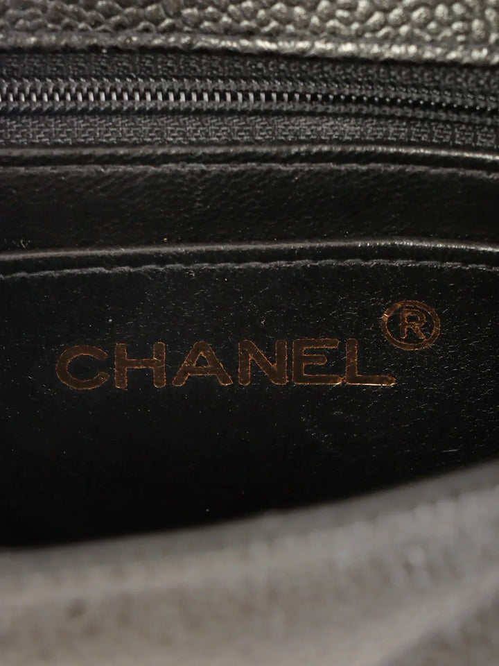 Chanel Around 1995 Made Caviar Skin V Stitch Turn-Lock Chain Bag Black