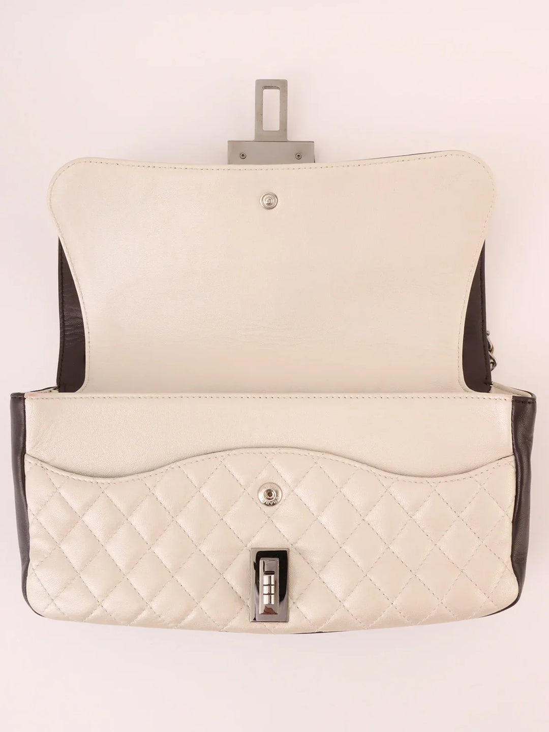 Chanel Around 2008 Made Bicolor 2.55 Chain Shoulder Bag Pearl White/Black