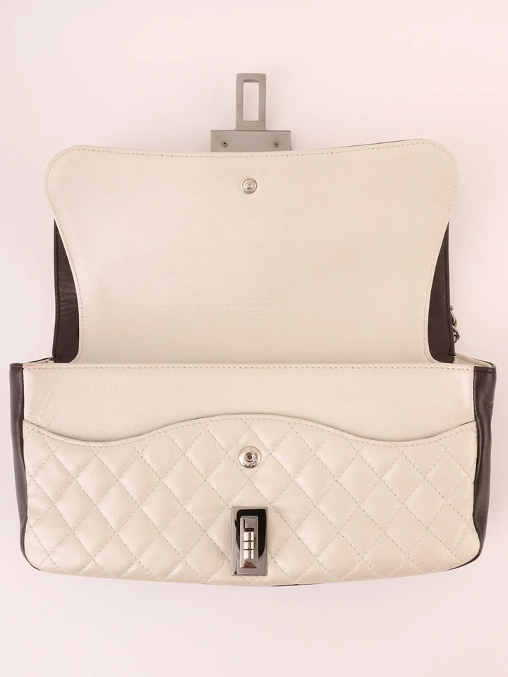 Chanel Around 2008 Made Bicolor 2.55 Chain Shoulder Bag Pearl White/Black
