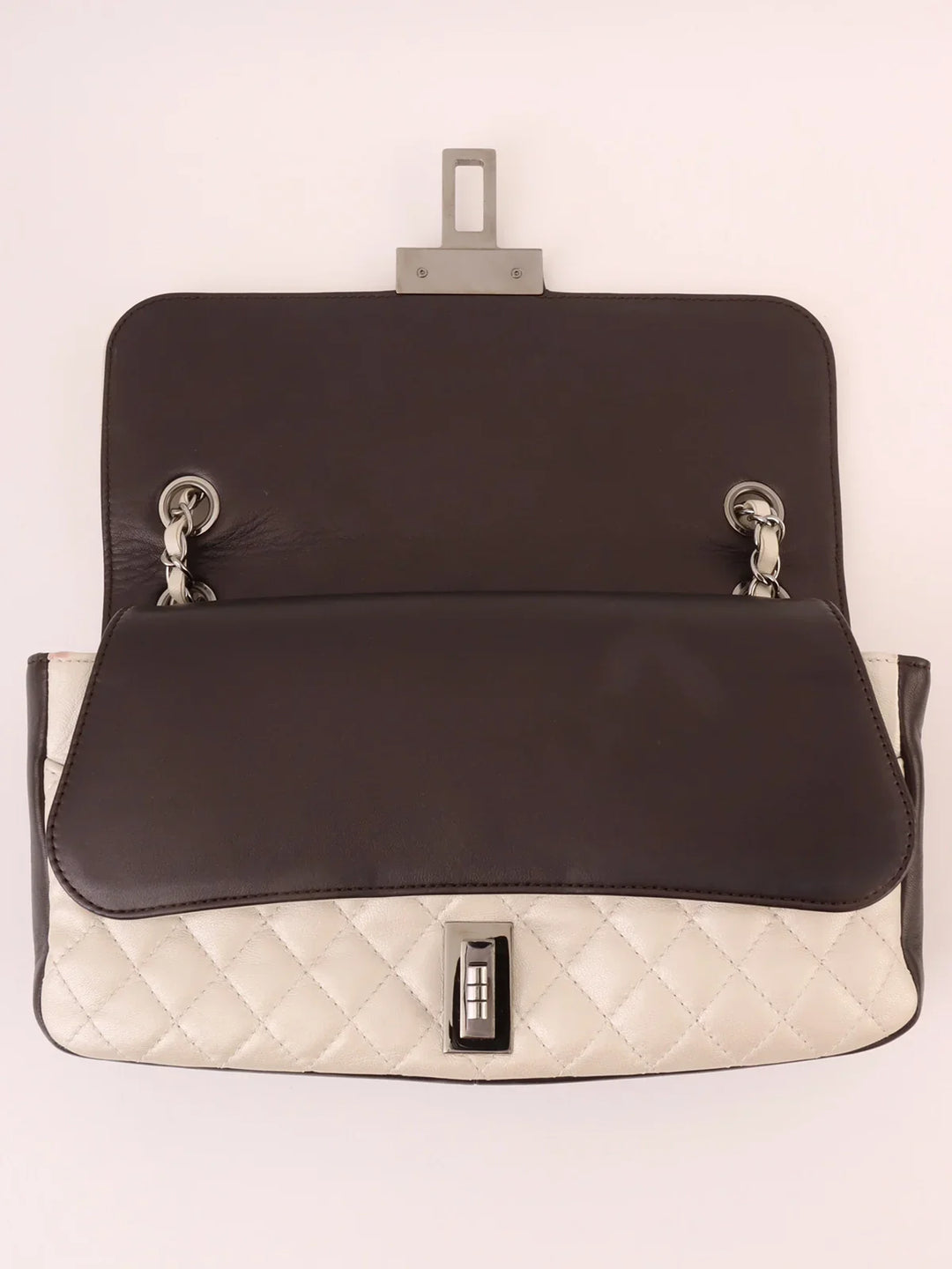 Chanel Around 2008 Made Bicolor 2.55 Chain Shoulder Bag Pearl White/Black