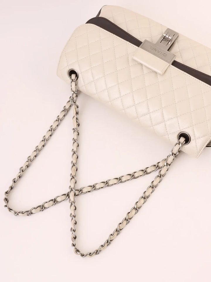 Chanel Around 2008 Made Bicolor 2.55 Chain Shoulder Bag Pearl White/Black