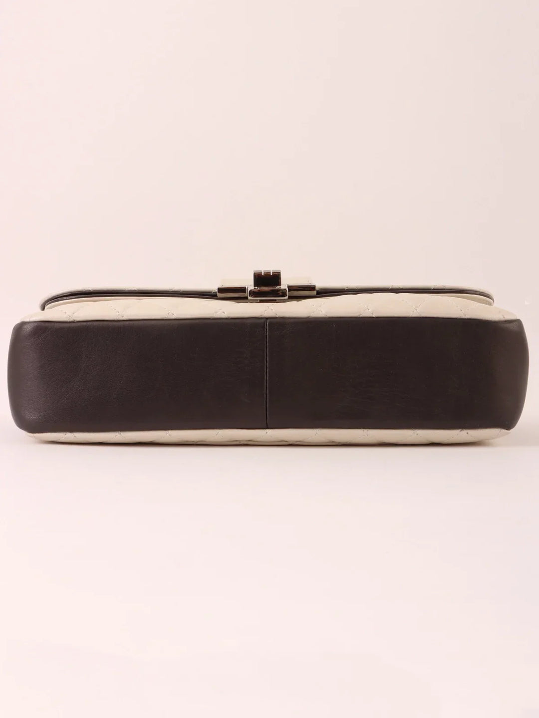 Chanel Around 2008 Made Bicolor 2.55 Chain Shoulder Bag Pearl White/Black