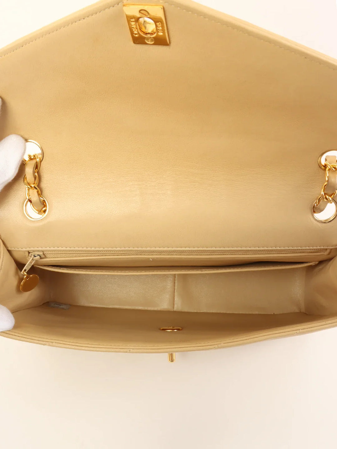 Chanel Around 1995 Made Chevron Stitch V New Turn-Lock Chain Bag Beige