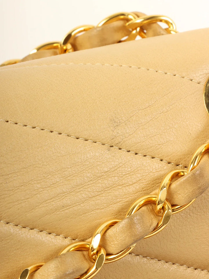 Chanel Around 1995 Made Chevron Stitch V New Turn-Lock Chain Bag Beige