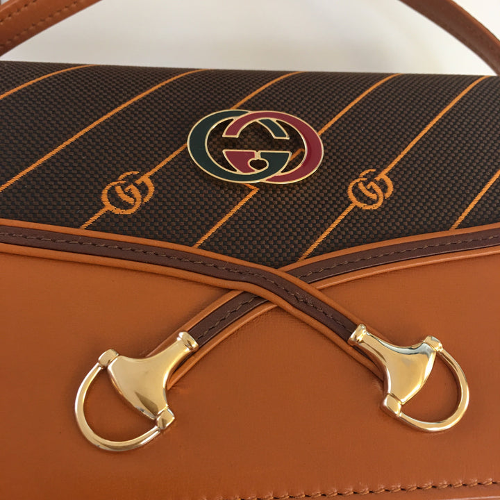 GUCCI Crossbody Bag in Brown Leather
