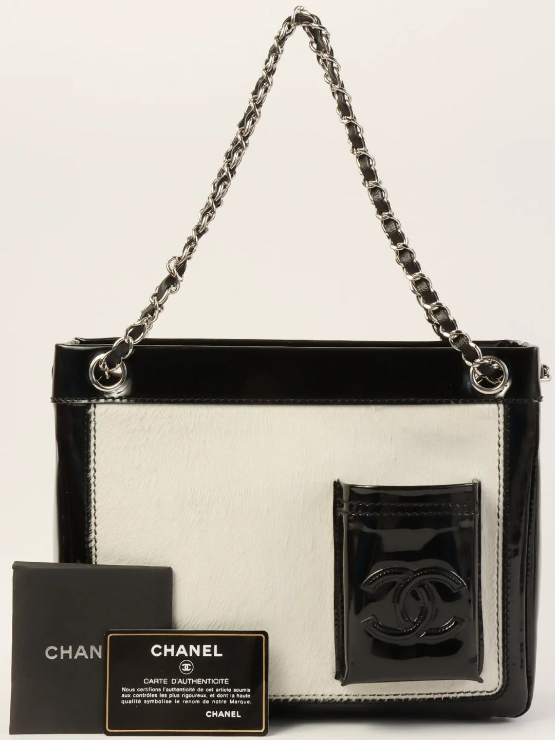 Chanel Around 2005 Made Unborn Calf Patent Conbination Cc Mark Stitch Chain Tote Bag White/Black