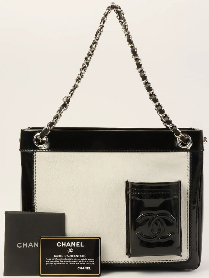 Chanel Around 2005 Made Unborn Calf Patent Conbination Cc Mark Stitch Chain Tote Bag White/Black