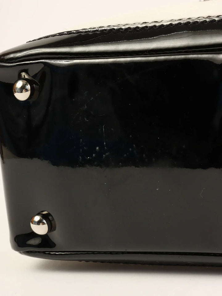 Chanel Around 2005 Made Unborn Calf Patent Conbination Cc Mark Stitch Chain Tote Bag White/Black