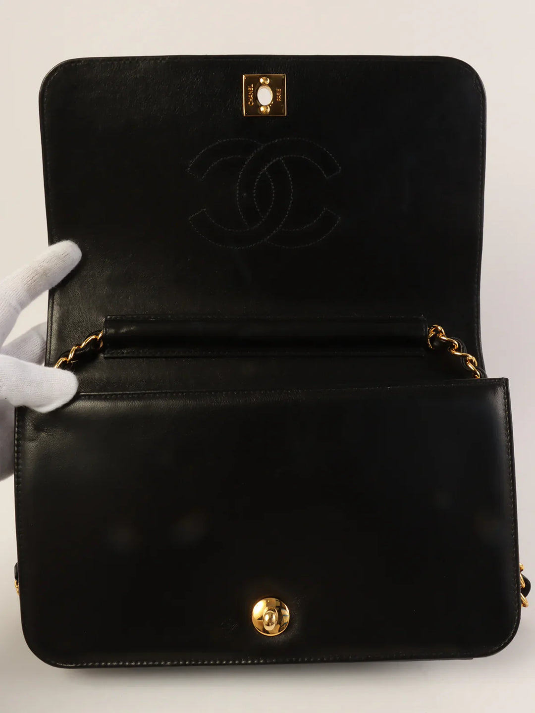 Chanel Around 2004 Made Full New Turn-Lock Chain Bag Black