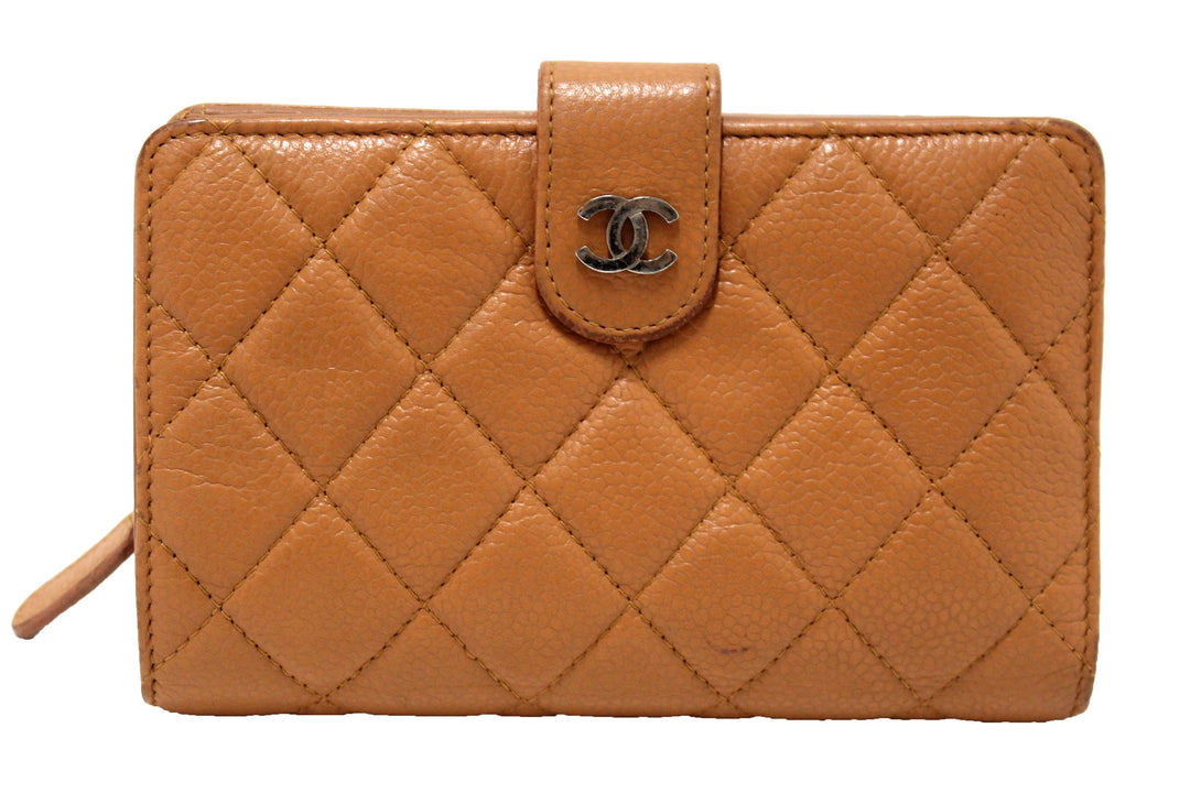Chanel Vintage Brown Quilted Caviar Leather Bifold Wallet | Italystation.com
