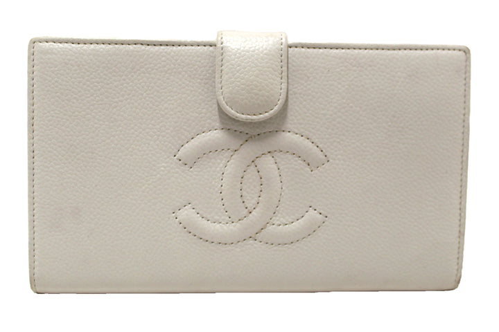 Chanel Vintage White Caviar CC Leather Classic Long Wallet | Italystation.com
