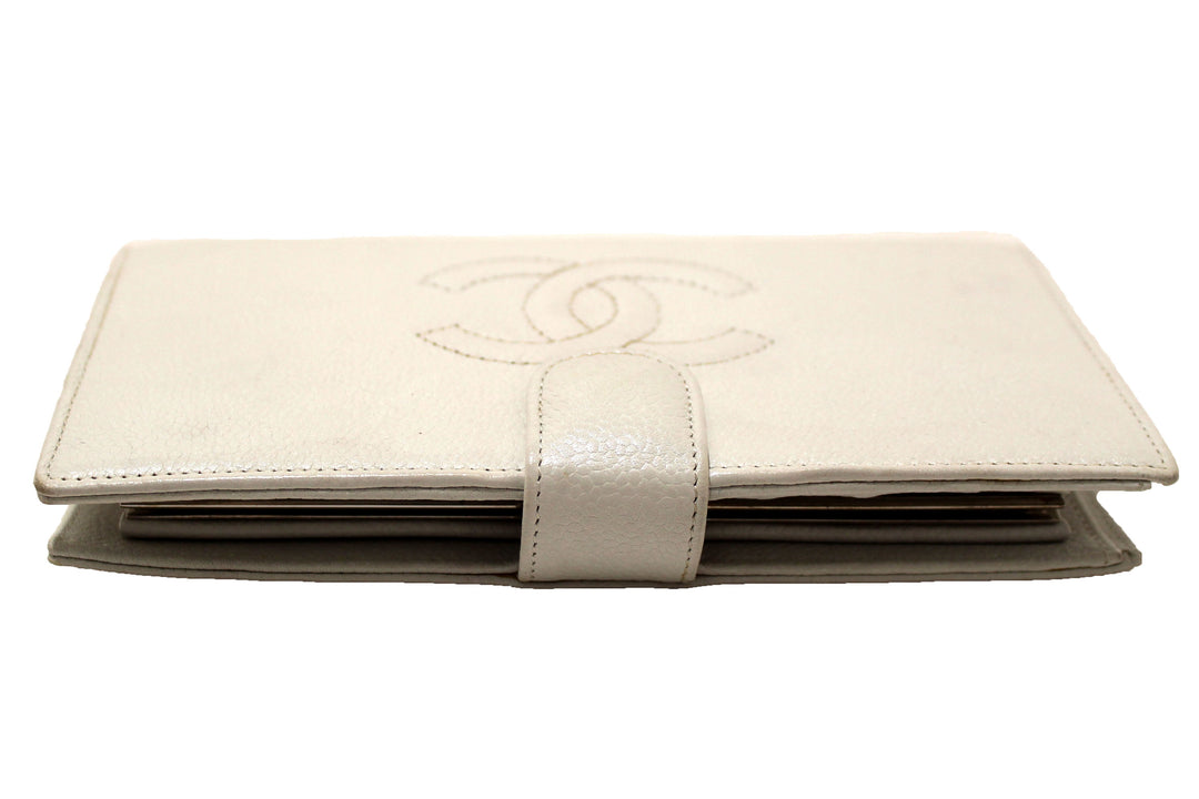 Top Quality Chanel Vintage White Caviar CC Leather Classic Long Wallet