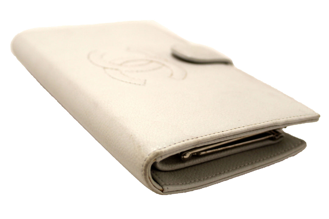 Top Quality Chanel Vintage White Caviar CC Leather Classic Long Wallet