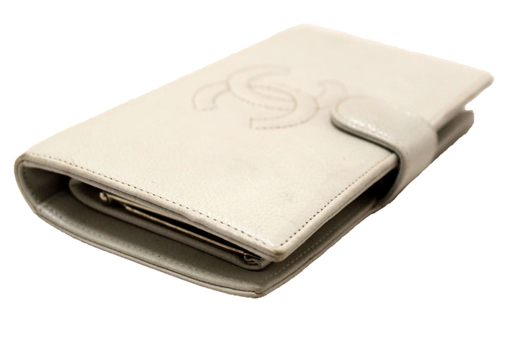 Top Quality Chanel Vintage White Caviar CC Leather Classic Long Wallet