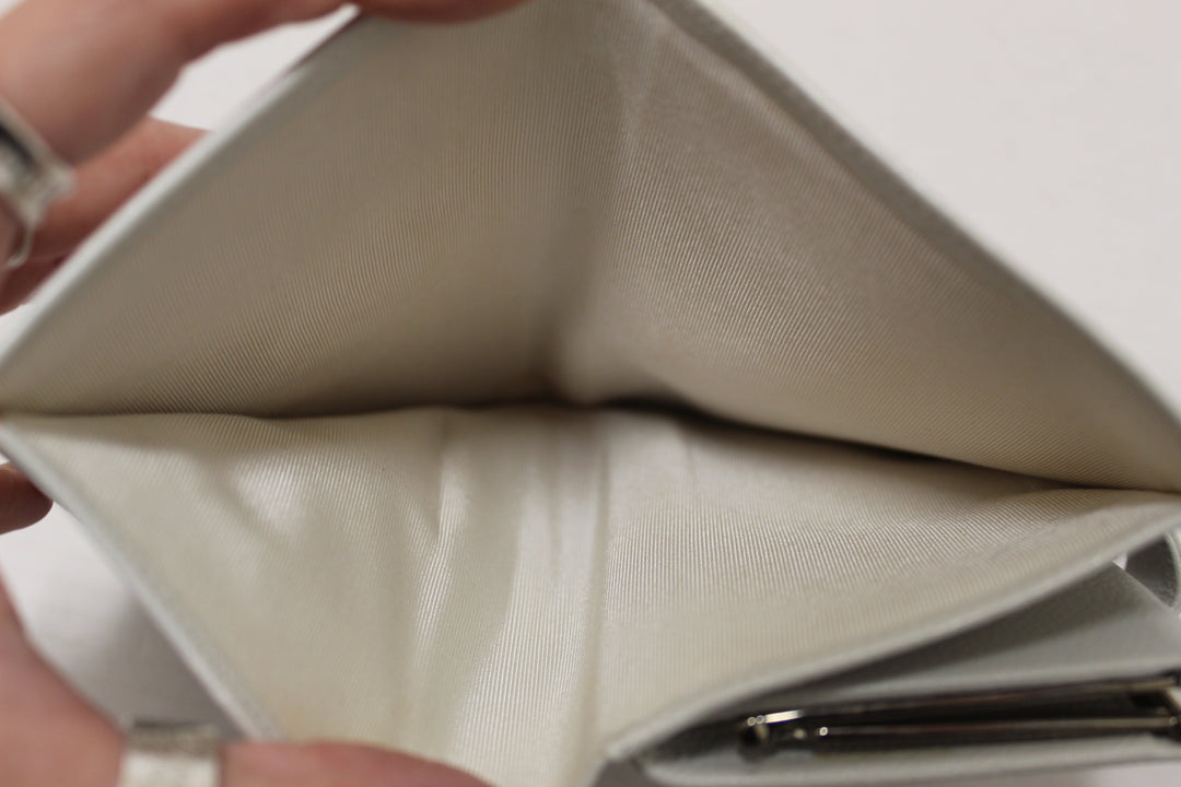 Top Quality Chanel Vintage White Caviar CC Leather Classic Long Wallet