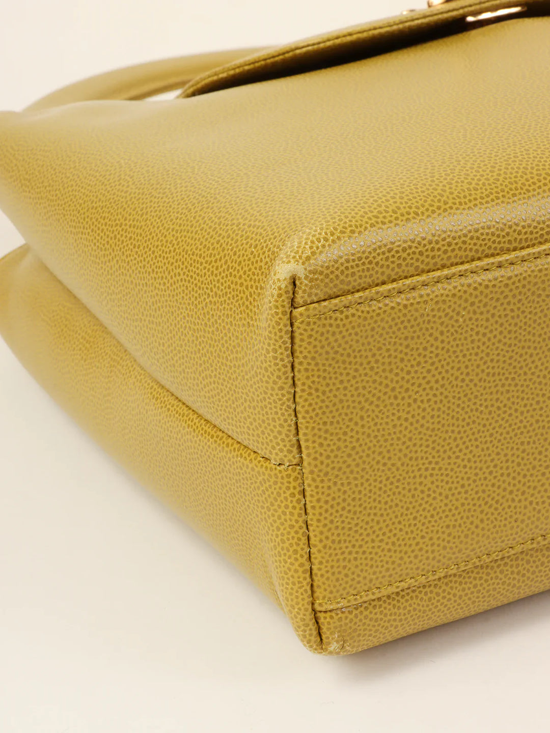 Chanel Around 1998 Made Caviar Skin Turn-Lcok Top Handle Bag Lime Yellow
