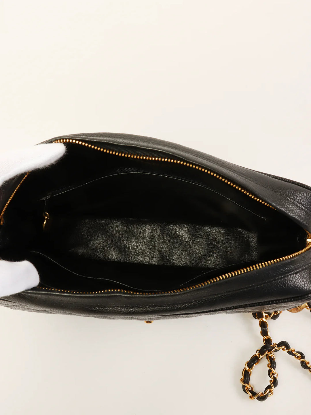 Chanel Around 1995 Made Caviar Skin Turn-Lock Ball Charm Shoulder Bag Black