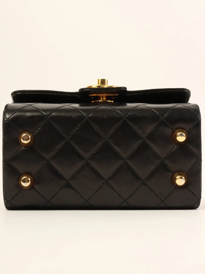 Chanel Around 1985~1990 Made Turn-Lock Chain Handle Mini Bag Black
