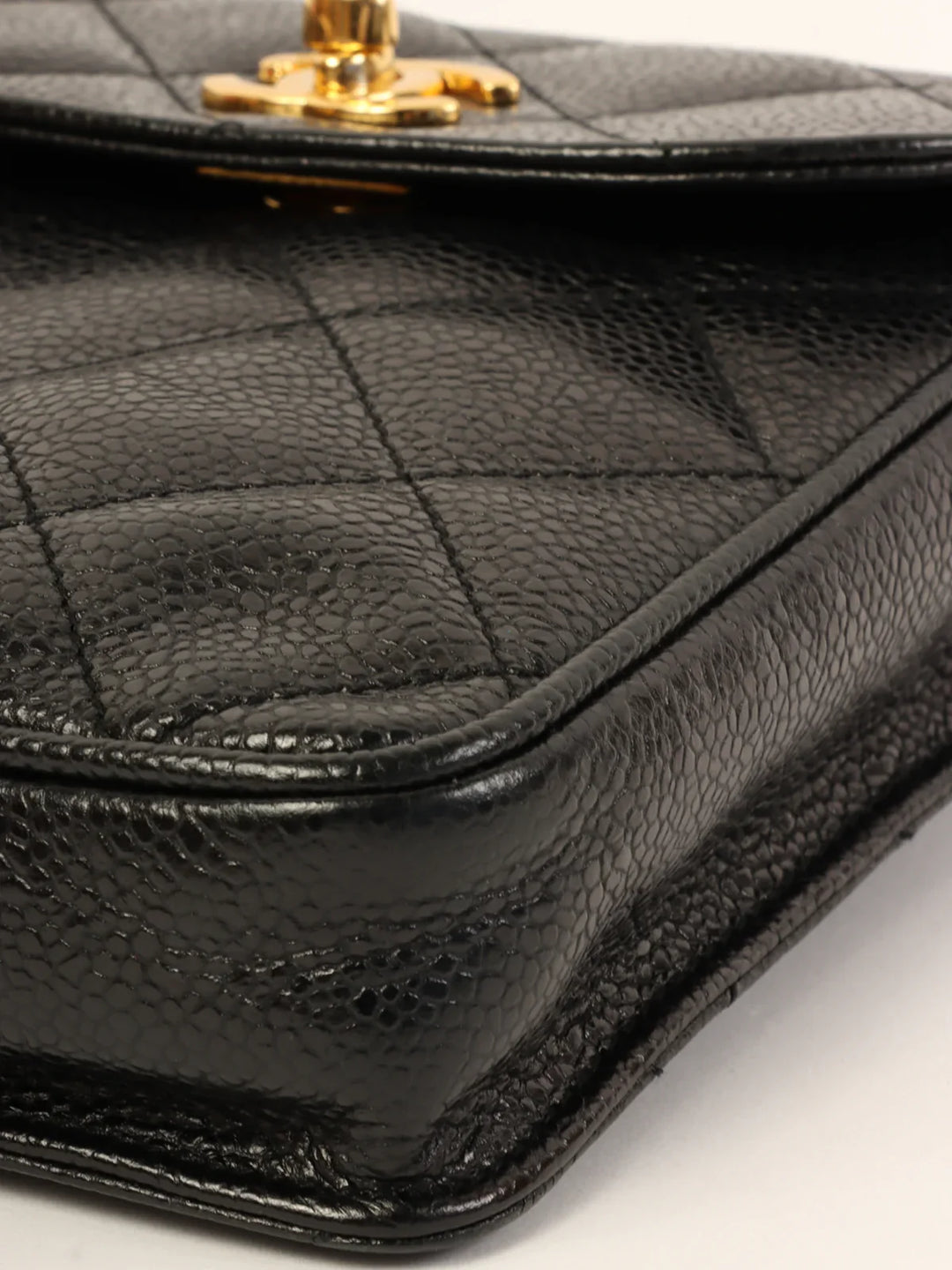 Chanel Around 1995 Made Caviar Skin Turn-Lock Waist Bag Black