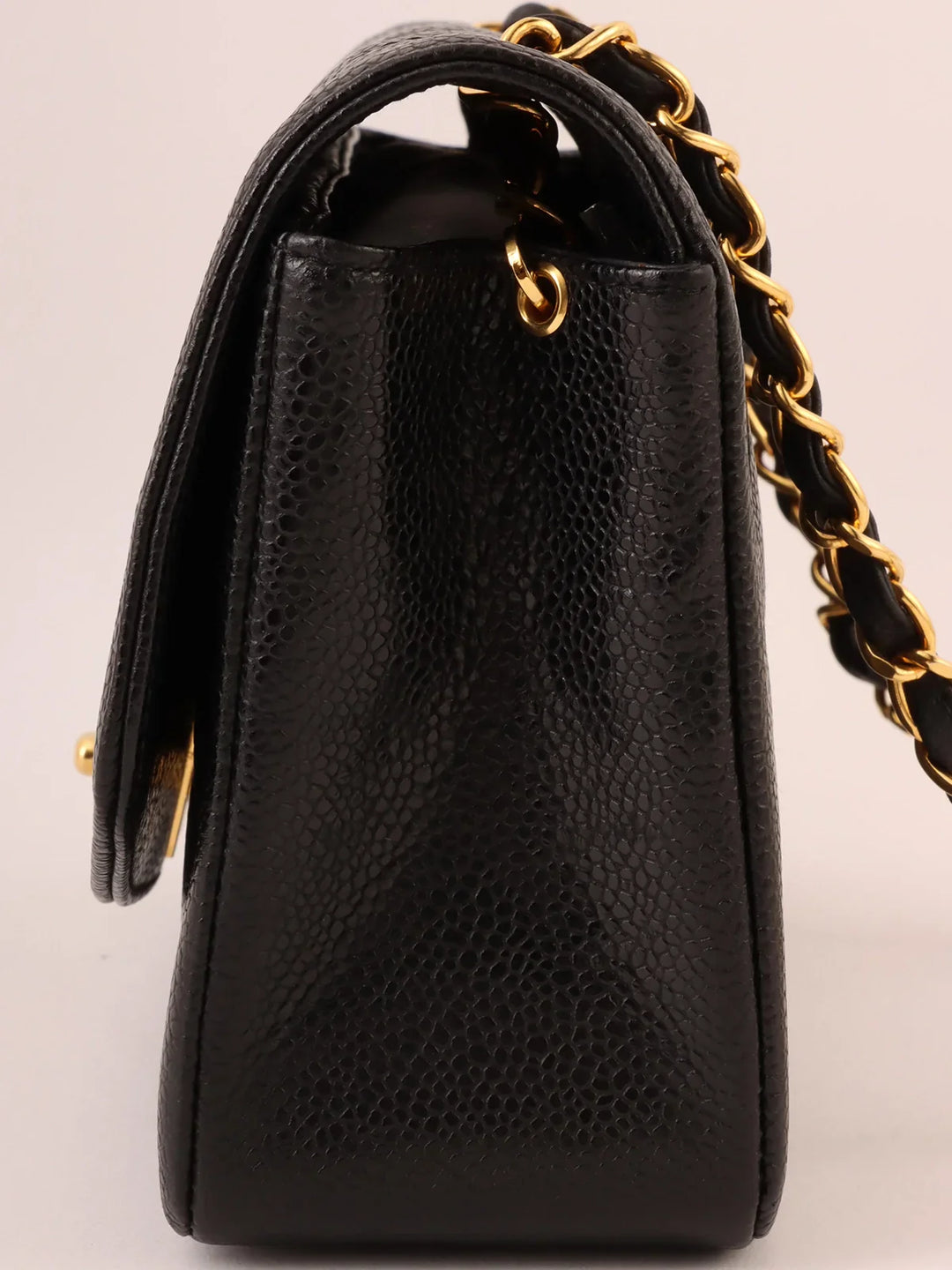 Chanel Around 1992 Made Caviar Skin Diana New Chain Bag 22Cm Black