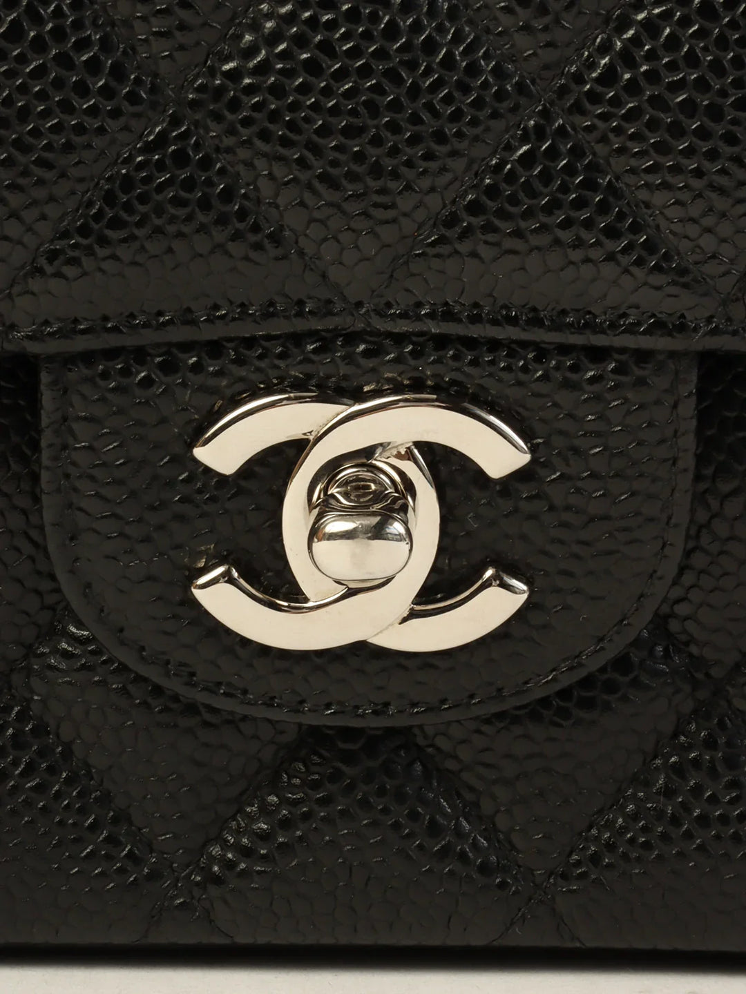 Chanel Around 2000 Made Caviar Skin Classic New Chain Bag 25Cm Black