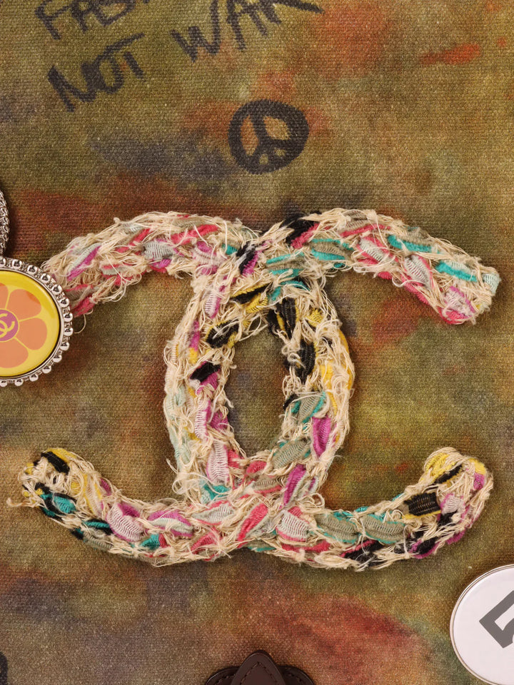 Chanel Around 2014 Made Canvas Tweed Combination Embroidery Shoulder Bag Khaki/Multi