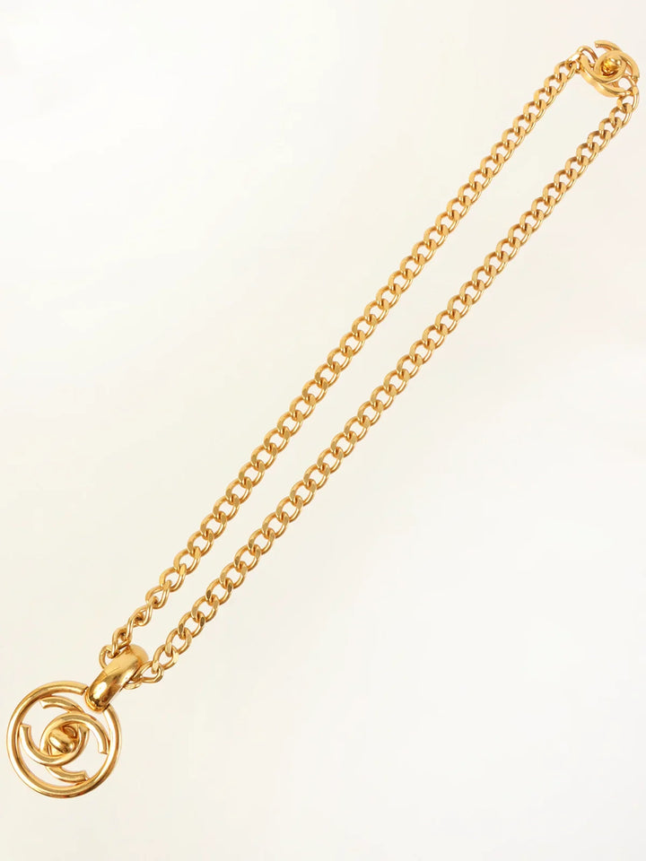 Chanel 1997 Made Circle Turn-Lock Chain Necklace